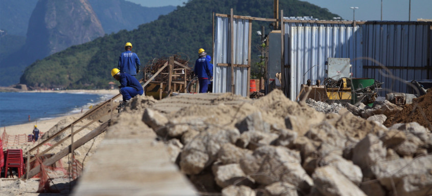 As intervenções trarão uma solução para proteger o local das fortes ressacas que ocasionaram a diminuição da faixa de areia