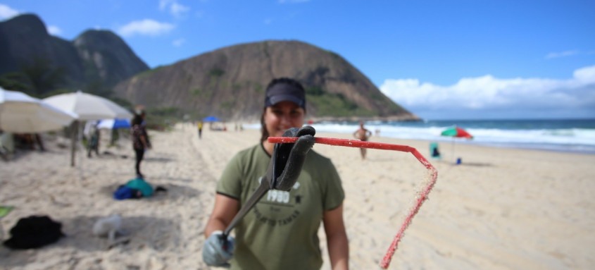 Iniciativa-piloto foi realizada em Itacoatiara neste final de semana, que também foi contemplada com plantio de mudas de restinga
