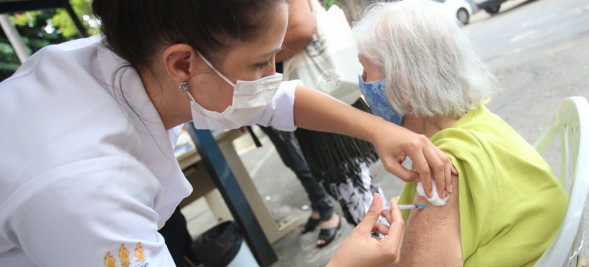 Vacinômetro do Ministério da Saúde aponta 470 milhões de vacinas aplicadas
