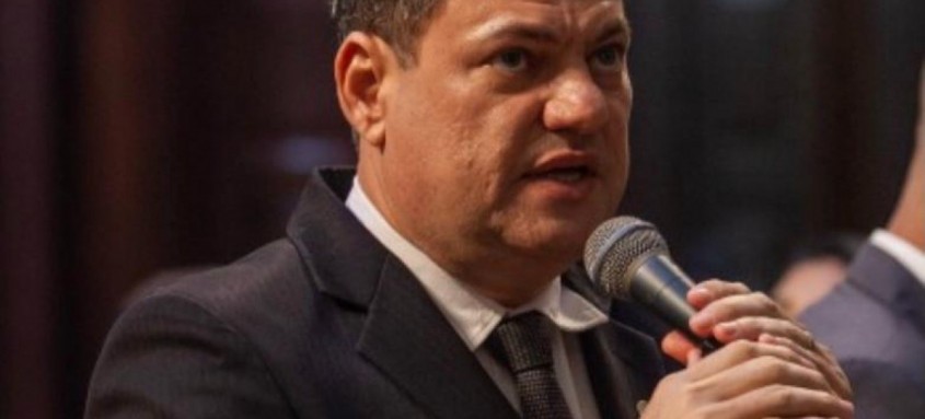 Deputado Anderson Alexandre quer levar mais vagas de emprego aos municípios do interior - Foto: Divulgação Deputado Anderson Alexandre quer levar mais vagas de emprego aos municípios do interior