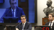 O ministro das Rela....es Exteriores, Carlos Fran..a, e o deputado Pedro Vilela, participam de audi..ncia p..blica, promovida pela Comiss..o de Rela....es Exteriores e Defesa Nacional da C..mara dos Deputados
Antonio Cruz/Agência Brasil