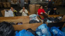 Objetivo da campanha é arrecadar itens como gorros, bonés, cobertores, luvas, meias e demais artigos de frio Divulgação / Governo de SP