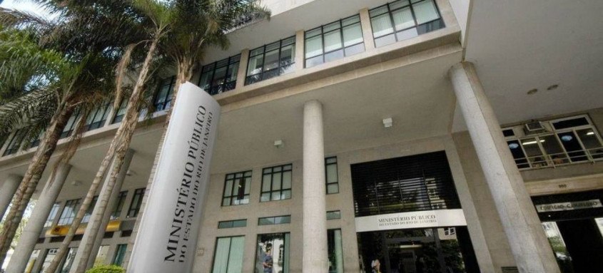 Na localidade, que sofre a influência da milícia que domina a zona oeste e está inserida em área de proteção ambiental - Foto: Divulgação / MPRJ Na localidade, que sofre a influência da milícia que domina a zona oeste e está inserida em área de proteção ambiental