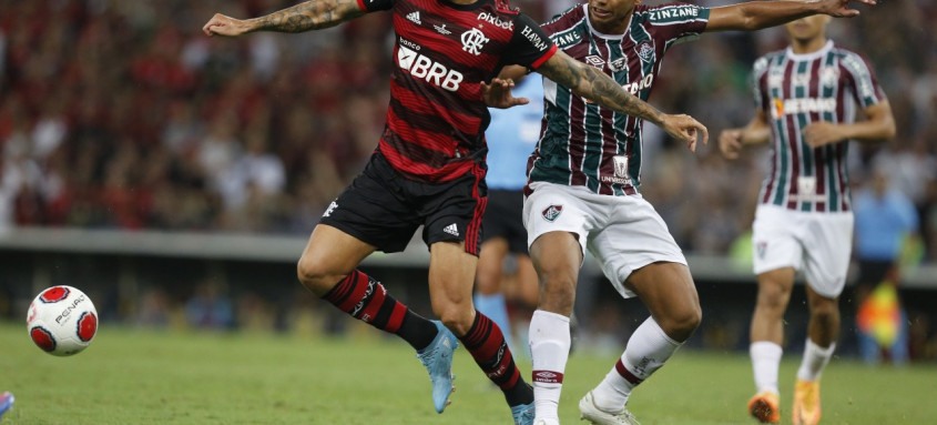 Finalistas do último Campeonato Carioca onde o Tricolor levou a melhor, Flamengo e Fluminense duelam pelo Brasileiro - Foto: Gilvan de Souza / Flamengo Finalistas do último Campeonato Carioca onde o Tricolor levou a melhor, Flamengo e Fluminense duelam pelo Brasileiro