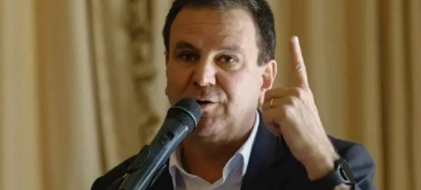 Prefeito, porém, fez questão de ressaltar que se trata apenas de uma recomendação e não de uma determinação obrigatória - Foto: Agencia Brasil Prefeito, porém, fez questão de ressaltar que se trata apenas de uma recomendação e não de uma determinação obrigatória