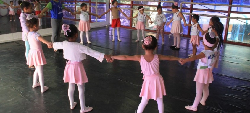 A arte é desenvolvida pelo projeto São Gonçalo em Movimento, da Fundação de Artes, Esporte e Lazer (Faesg) - Foto: Divulgação A arte é desenvolvida pelo projeto São Gonçalo em Movimento, da Fundação de Artes, Esporte e Lazer (Faesg)