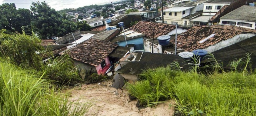 Instituto também prevê mais chuva na região metropolitana do Recife
    