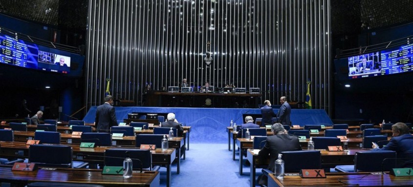 Após acordo, vários vetos foram votados em bloco
    