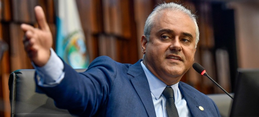 *Lei do deputado Jair Bittencourt ajuda municípios a investirem em infraestrutura* - Foto: Thiago Lontra/Alerj *Lei do deputado Jair Bittencourt ajuda municípios a investirem em infraestrutura*