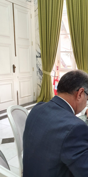 Presidente da Naturgy, Katia Repsold, e presidente do Procon-RJ, Cássio Coelho, assinam acordo de cooperação para combater irregularidades em postos de combustíveis
- Foto: Divulgação Presidente da Naturgy, Katia Repsold, e presidente do Procon-RJ, Cássio Coelho, assinam acordo de cooperação para combater irregularidades em postos de combustíveis