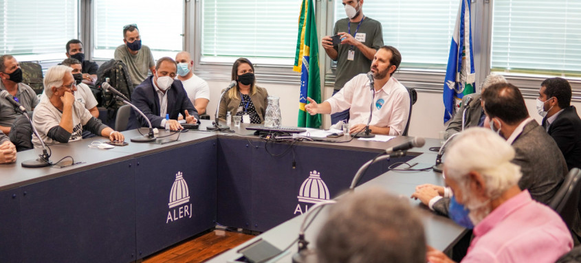 EDITAL DE CONCESSÃO DE BARCAS É DISCUTIDO POR FRENTE PARLAMENTAR DA ALERJ