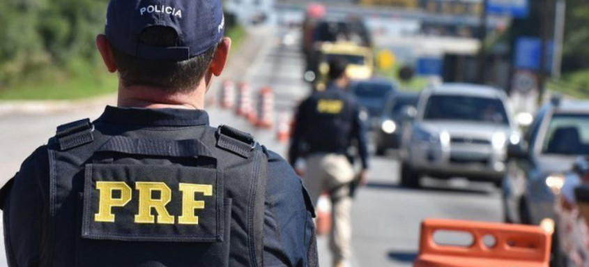 Balanço da PRF mostra redução em comparação ao ano passado
- Foto: Polícia Rodoviária Federal/Divulgação Balanço da PRF mostra redução em comparação ao ano passado