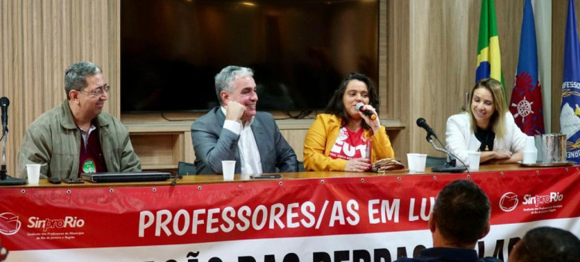 Ceciliano durante encontro com sindicalistas