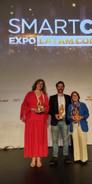 Programa Região Oceânica Sustentável recebeu premiação no Latam Smart City Awards, no México - Foto: Divulgação Programa Região Oceânica Sustentável recebeu premiação no Latam Smart City Awards, no México