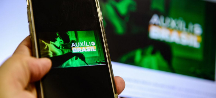 Auxílio Gás também é pago hoje às famílias inscritas no CadÚnico
- Foto: Marcello Casal Jr/Agência Brasil Auxílio Gás também é pago hoje às famílias inscritas no CadÚnico