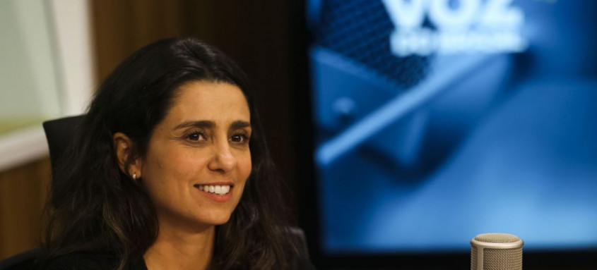 Diretora da Aneel esclareceu revisões tarifárias e retirada de imposto
- Foto: Valter Campanato/Agência Brasil Diretora da Aneel esclareceu revisões tarifárias e retirada de imposto