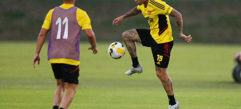Everton Cebolinha vai estrear hoje com a camisa do Fla. Porém, o técnico Dorival Jr. não definiu se será titular ou não - Foto: Gilvan de Souza / Flamengo Everton Cebolinha vai estrear hoje com a camisa do Fla. Porém, o técnico Dorival Jr. não definiu se será titular ou não