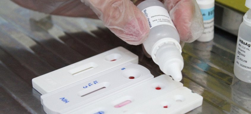 Município realiza testes e estimula vacinação contra as doenças