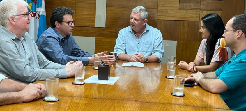 Prefeito destaca que modernização digital da administração com municípios consorciados ao CIGA
- Foto: Divulgação Prefeito destaca que modernização digital da administração com municípios consorciados ao CIGA