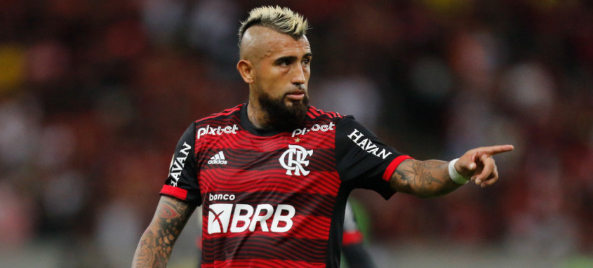 Contra o Atlético-GO, Arturo Vidal marcou seu primeiro gol com a camisa do Flamengo