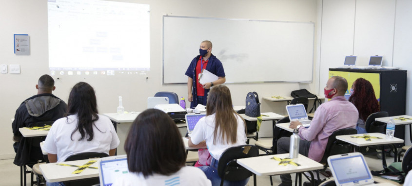 Três dos 13 cursos oferecidos pela Prefeitura em parceria com a Firjan-Senai já recebem candidatos - Foto: Divulgação Três dos 13 cursos oferecidos pela Prefeitura em parceria com a Firjan-Senai já recebem candidatos