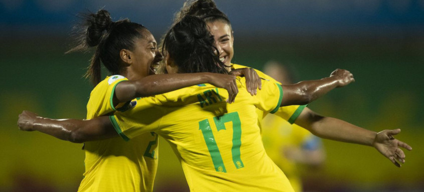 Seleção brasileira bate a Austrália por 2 a 0
