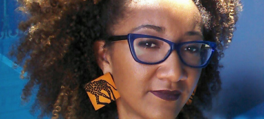 *Giselli Ribeiro Produtora Cultural, Especialista em Linguagens Artísticas, Cultura e Educação pelo IFRJ e formada em Artes Visuais pela UERJ - Foto: Divulgação *Giselli Ribeiro Produtora Cultural, Especialista em Linguagens Artísticas, Cultura e Educação pelo IFRJ e formada em Artes Visuais pela UERJ