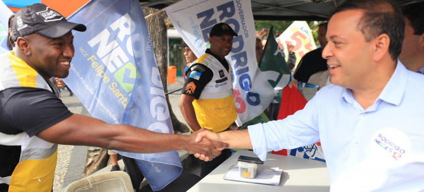 Rodrigo Neves participou de caminhada no Méier, Zona Norte do Rio