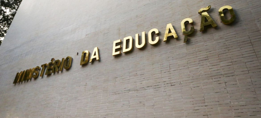 Entidades apontam corte de R$ 1,68 bilhão na Educação
