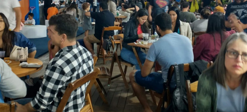 Chefs renomados apresentam receitas e promovem degustação de sexta a domingo