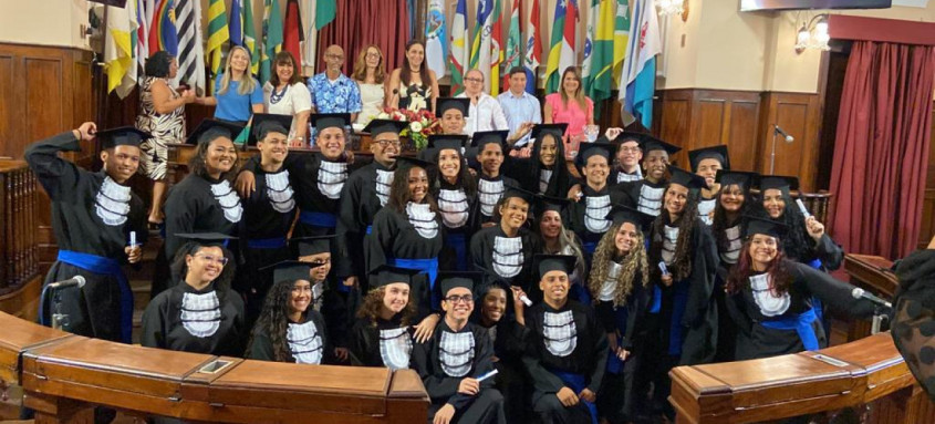 Formatura na Câmara de Niterói