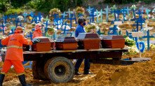 Mais de 700 mil mortes contabilizadas pelo Ministério da Saúde desde o início da pandemia, há três anos Alex Pazuello / Prefeitura de Manaus
