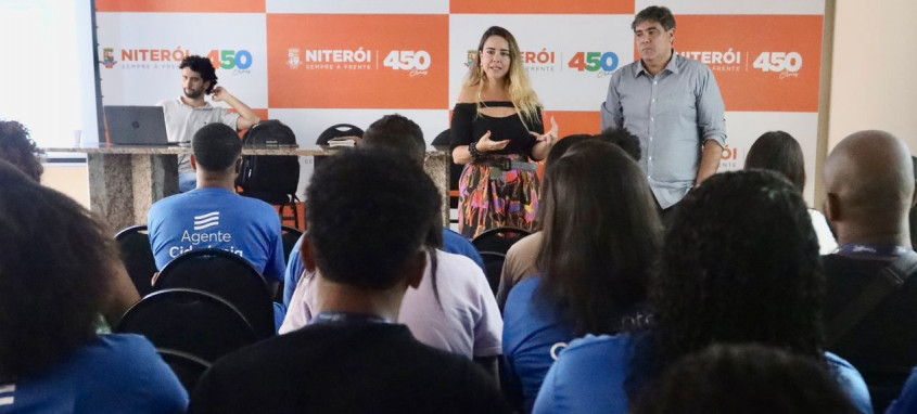 Treinamento de alunos do Programa Niterói Jovem EcoSocial ocorreu nesta terça-feira - Foto: Luciana Carneiro / Divulgação Treinamento de alunos do Programa Niterói Jovem EcoSocial ocorreu nesta terça-feira