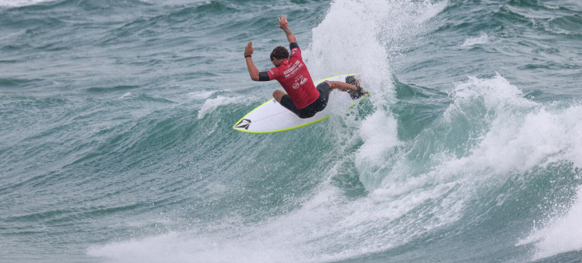 João Chianca é presença confirmada na competição, que começa na próxima segunda-feira e segue até domingo - Foto: Daniel Smorijo/WSL João Chianca é presença confirmada na competição, que começa na próxima segunda-feira e segue até domingo
