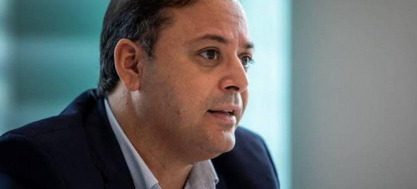 Disputa política envolvendo Rodrigo Neves pode ser o verdadeiro motivo