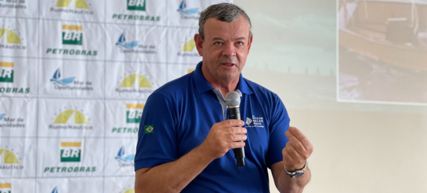 Medalhista Lars Grael participou de seminário realizado em Niterói - Foto: Nathália Lugão/Divulgação Medalhista Lars Grael participou de seminário realizado em Niterói