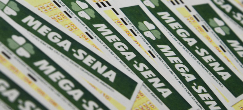 Próximo sorteio da Mega-Sena será na terça-feira e pagará R$ 51 milhões
- Foto: Marcello Casal Jr / Agência Brasil Próximo sorteio da Mega-Sena será na terça-feira e pagará R$ 51 milhões