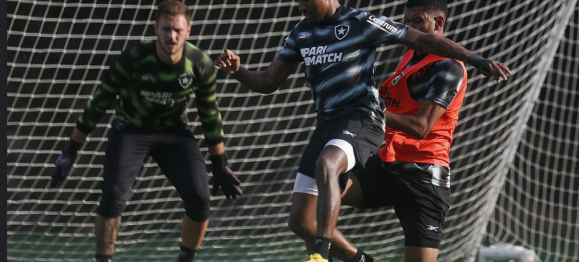 Líder enfrenta o Inter neste sábado, a partir das 21h
