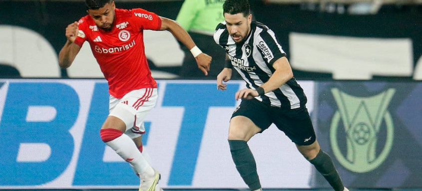 Com 47 pontos, o Botafogo aumentou a vantagem sobre o Flamengo, vice-líder - Foto: Vitor Silva/Botafogo Com 47 pontos, o Botafogo aumentou a vantagem sobre o Flamengo, vice-líder