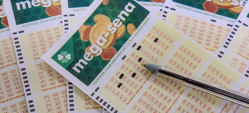 Sorteio da Mega da Virada acontecerá no dia 31/12 e não acumula
- Foto: Rafa Neddermeyer/Agência Brasil Sorteio da Mega da Virada acontecerá no dia 31/12 e não acumula