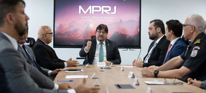 Operações policiais e transferências de presos foram discutidas no encontro