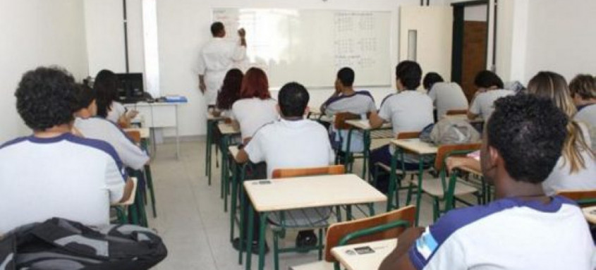 Aulas gratuitas pretendem preparar educadores para desafios do futuro
