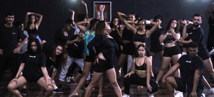 Workshop de danças urbanas reúne mais de 180 pessoas no Municipal
