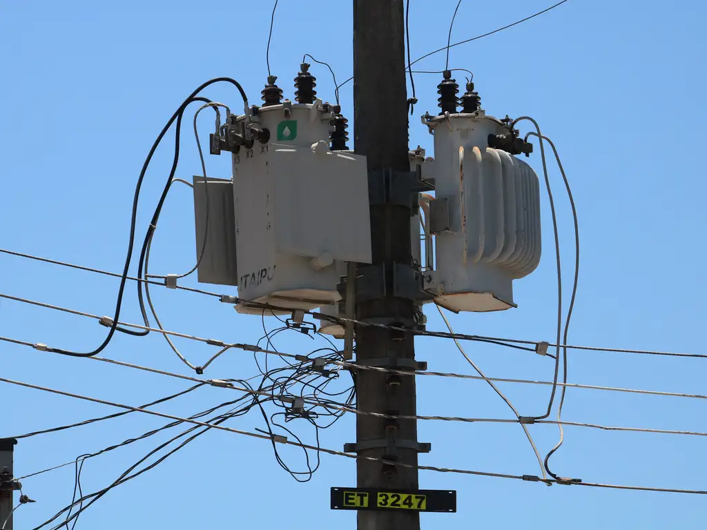 Vários municípios do estado do Rio de Janeiro estão sem energia elétrica após o temporal do último fim de semana Rovena Rosa / Agência Brasil