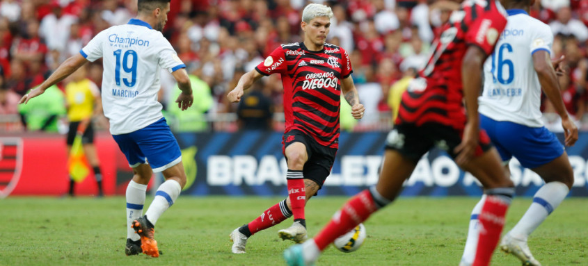 O jogo entre Flamengo x Avaí do Campeonato Brasileiro do ano passado terminou com derrota rubro-negra por 2 a 1 - Foto: Gilvan de Souza / Flamengo O jogo entre Flamengo x Avaí do Campeonato Brasileiro do ano passado terminou com derrota rubro-negra por 2 a 1