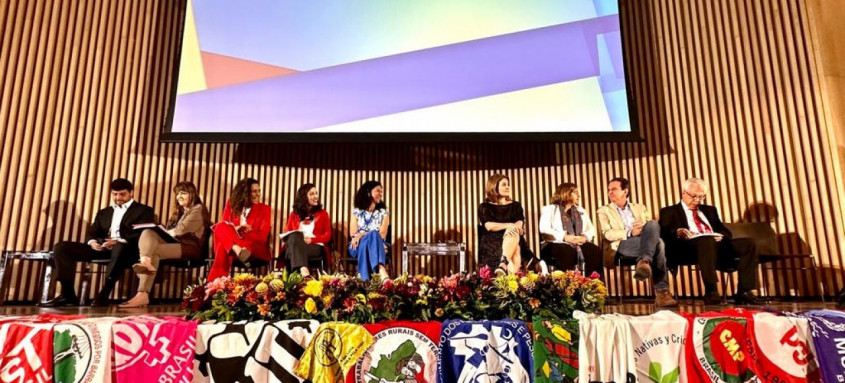 Objetivo da Cúpula Social do Mercosul é discutir o fortalecimento da democracia na região - Foto: Beth Santos / Prefeitura do Rio Objetivo da Cúpula Social do Mercosul é discutir o fortalecimento da democracia na região