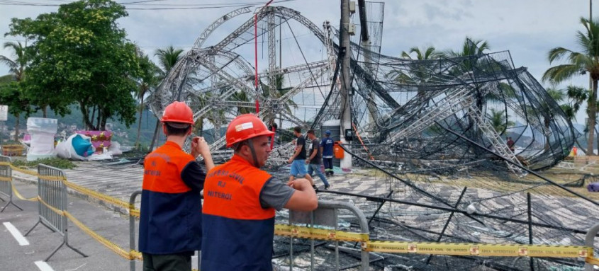 Montagem do palco do réveillon será monitorada pela mesma empresa que cuida do Rock in Rio, segundo a Neltur - Foto: Arquivo Montagem do palco do réveillon será monitorada pela mesma empresa que cuida do Rock in Rio, segundo a Neltur