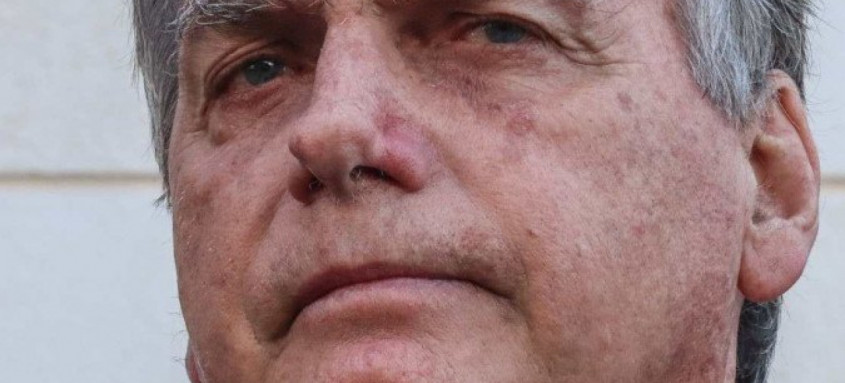 Decisão contra Bolsonaro foi tomada por unanimidade pelos ministros Flávio Dino, Luiz Fux, Cristiano Zanin, Cármen Lúcia, além de Moraes
- Foto: Valter Campanato/Agência Brasil Decisão contra Bolsonaro foi tomada por unanimidade pelos ministros Flávio Dino, Luiz Fux, Cristiano Zanin, Cármen Lúcia, além de Moraes