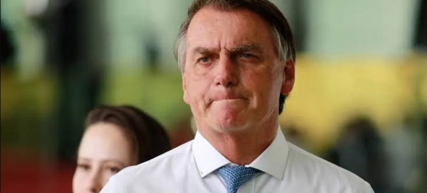 Jair Bolsonaro foi internado em Manaus com quadro infeccioso de erisipela
