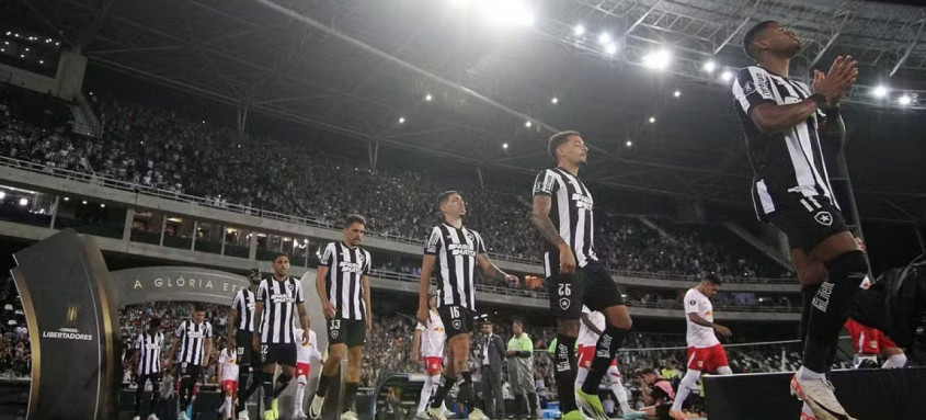 Botafogo faz decisão contra o Bragantino nesta quarta-feira